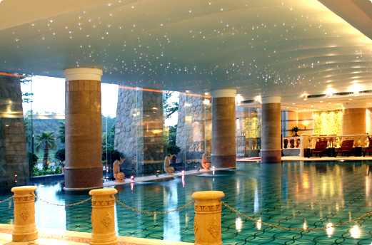 塘厦三正半山酒店