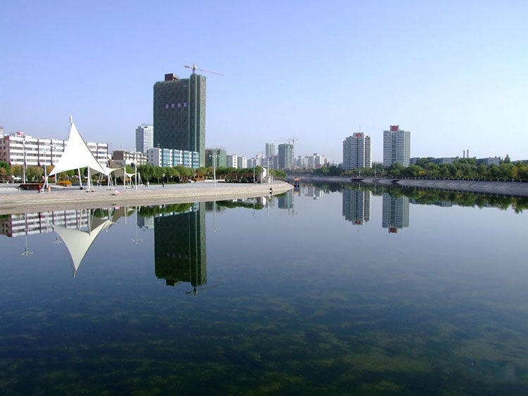 新疆库尔勒孔雀河