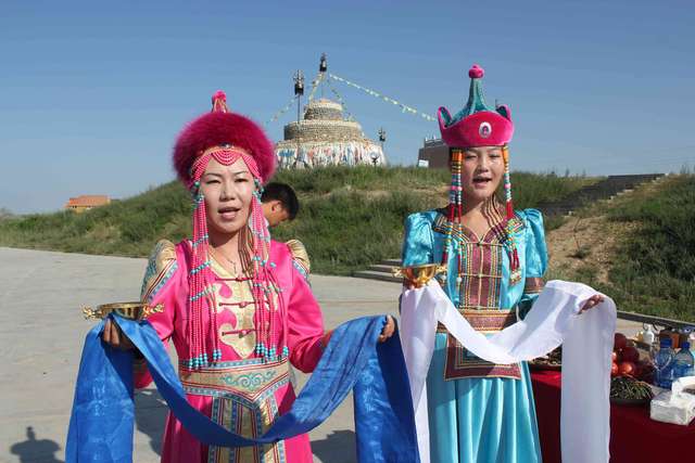 新疆阿勒泰金马鞍图瓦民俗文化旅游村