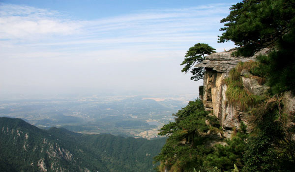 至尊江西行←→庐山.婺源.三清山.景德镇  四飞8日游